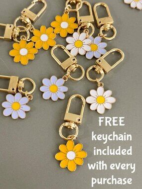 ***FREE WITH EVERY PURCHASE*** - Enamel Daisy Flower Keychain